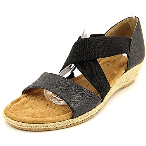 Trend Alert: Return of the Birk | All Size Fits One | Birkenstock fashion, Birkenstock women 
