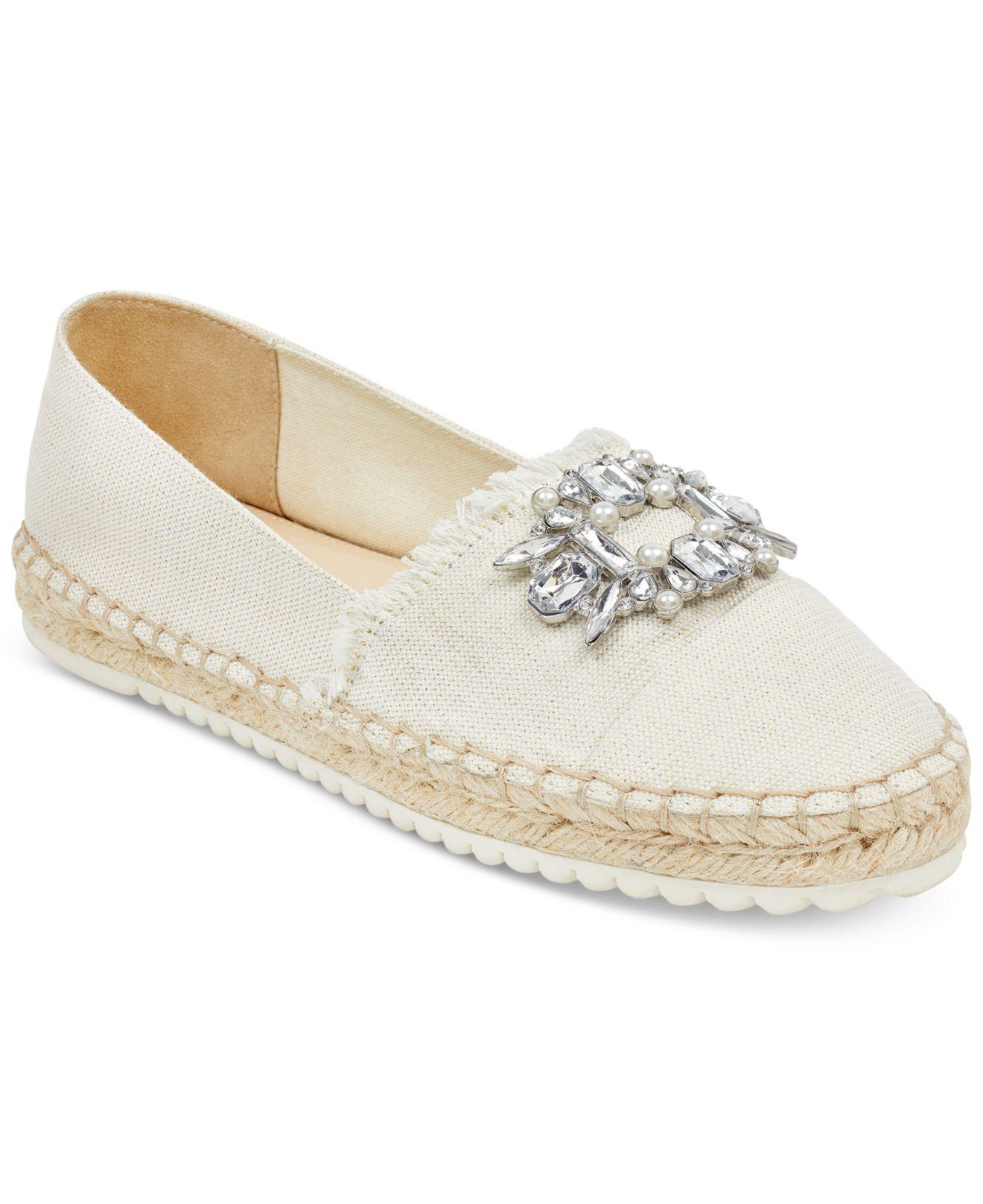 marc fisher studded flats