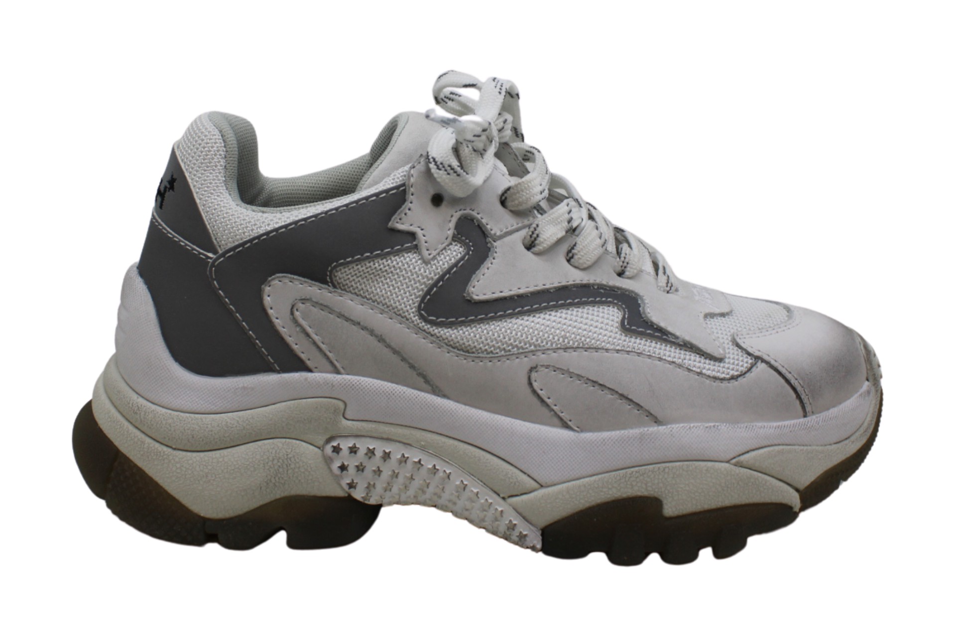 ash volt sneaker